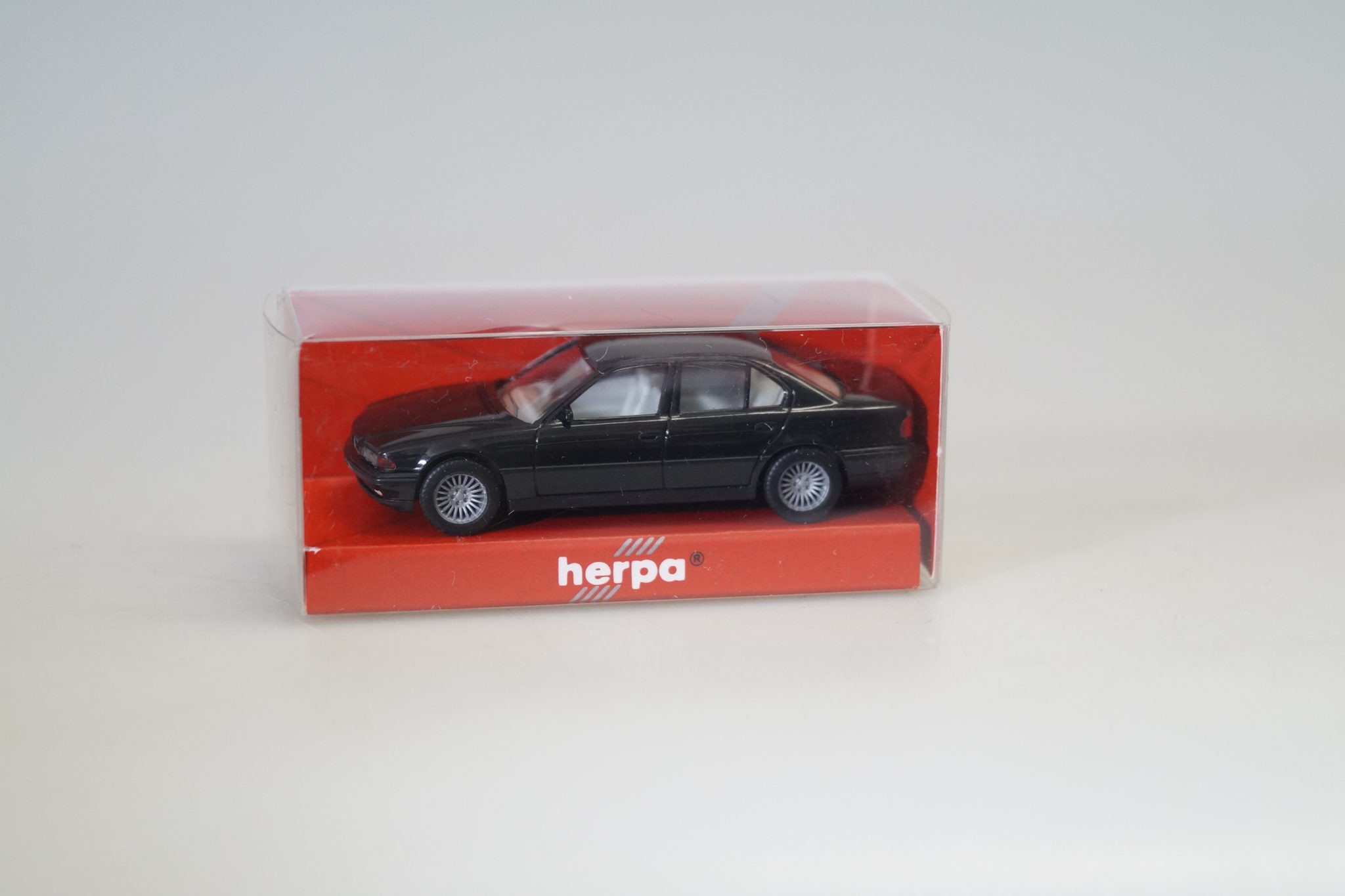 Herpa BMW 7er facelift schwarz