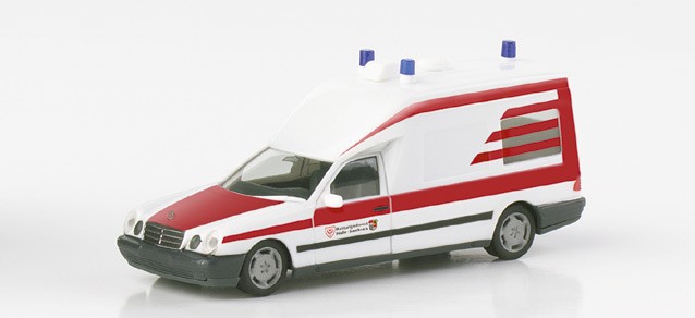 Herpa MB W 210 Binz KTW Rettungsdienst Halle