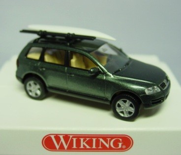 Wiking VW Touareg mit Surfbrett