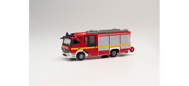 Herpa Atego 13 Z-Cab " HLF 20 Feuerwehr ", NH 07-08/20