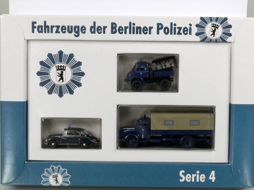 Brekina Set "Fahrzeuge der Berliner Polizei" Serie 4 