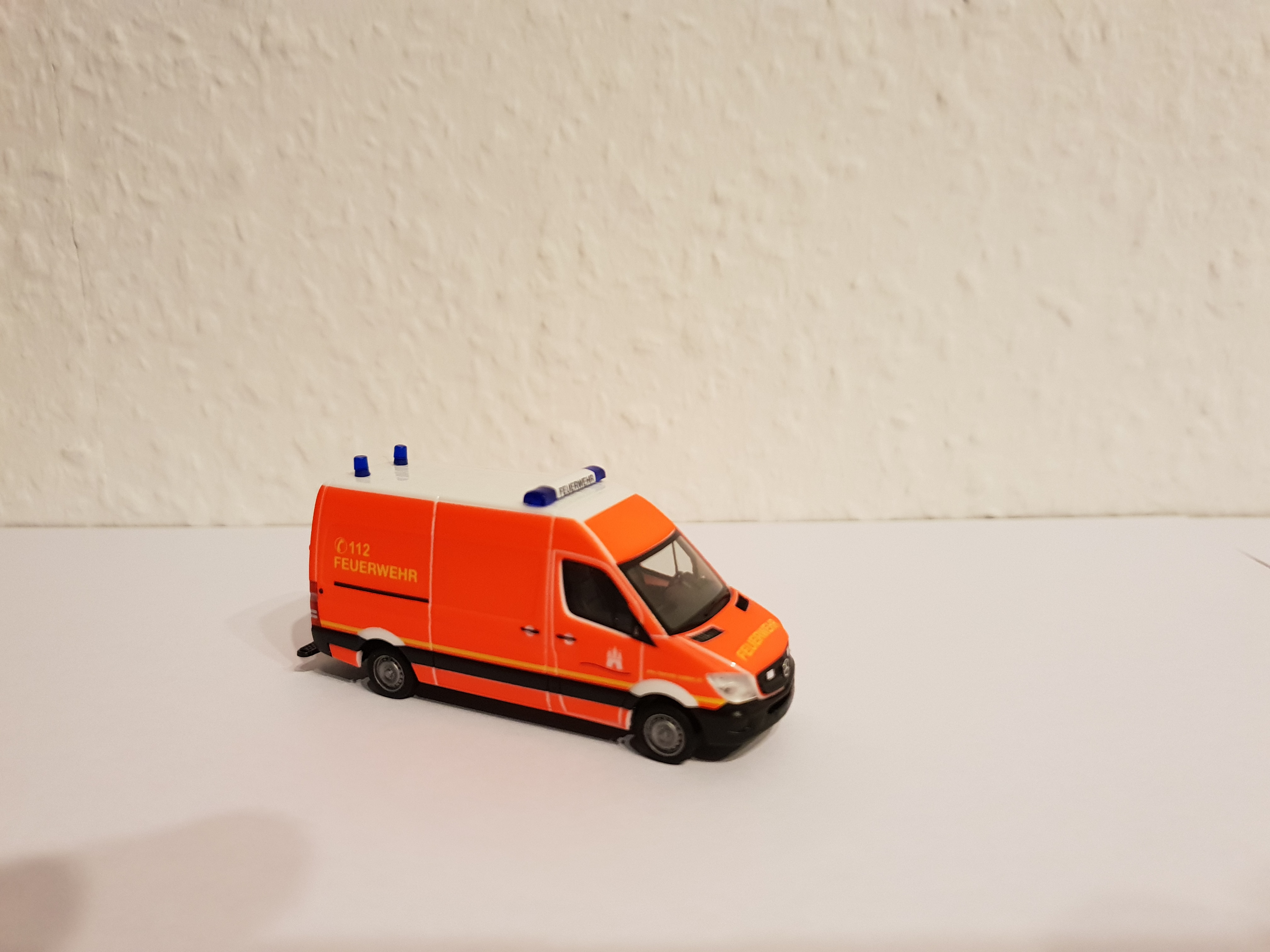 Herpa MB Sprinter 13 GW 1 Feuerwehr Hamburg in neutral