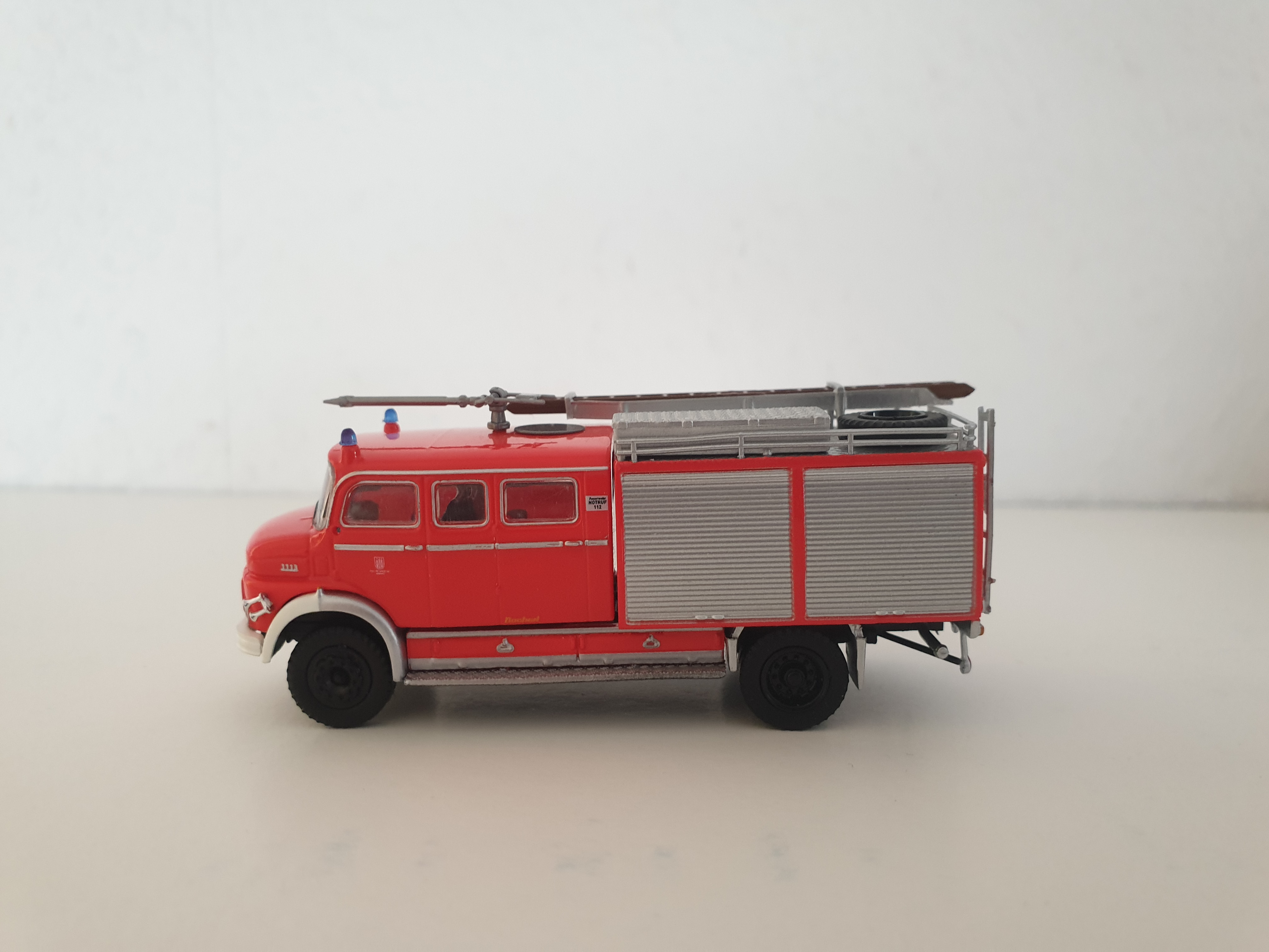 Brekina MB LAF 1113 TLF 16/25 Feuerwehr Hamburg Stellingen