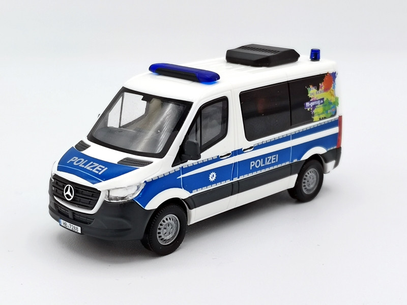 Busch MB Sprinter 18 KR Polizei Bremen "Bist Du fit genug.de" Kennzeichen HB 7288