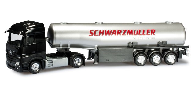 Herpa MB Actros Streamspace  "Schwarzmüller" 