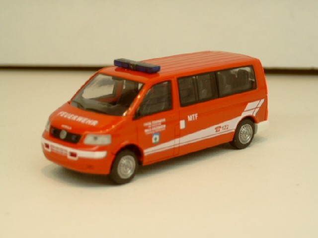 Rietze VW T5 LR Bus MTF Feuerwehr Wals (A)