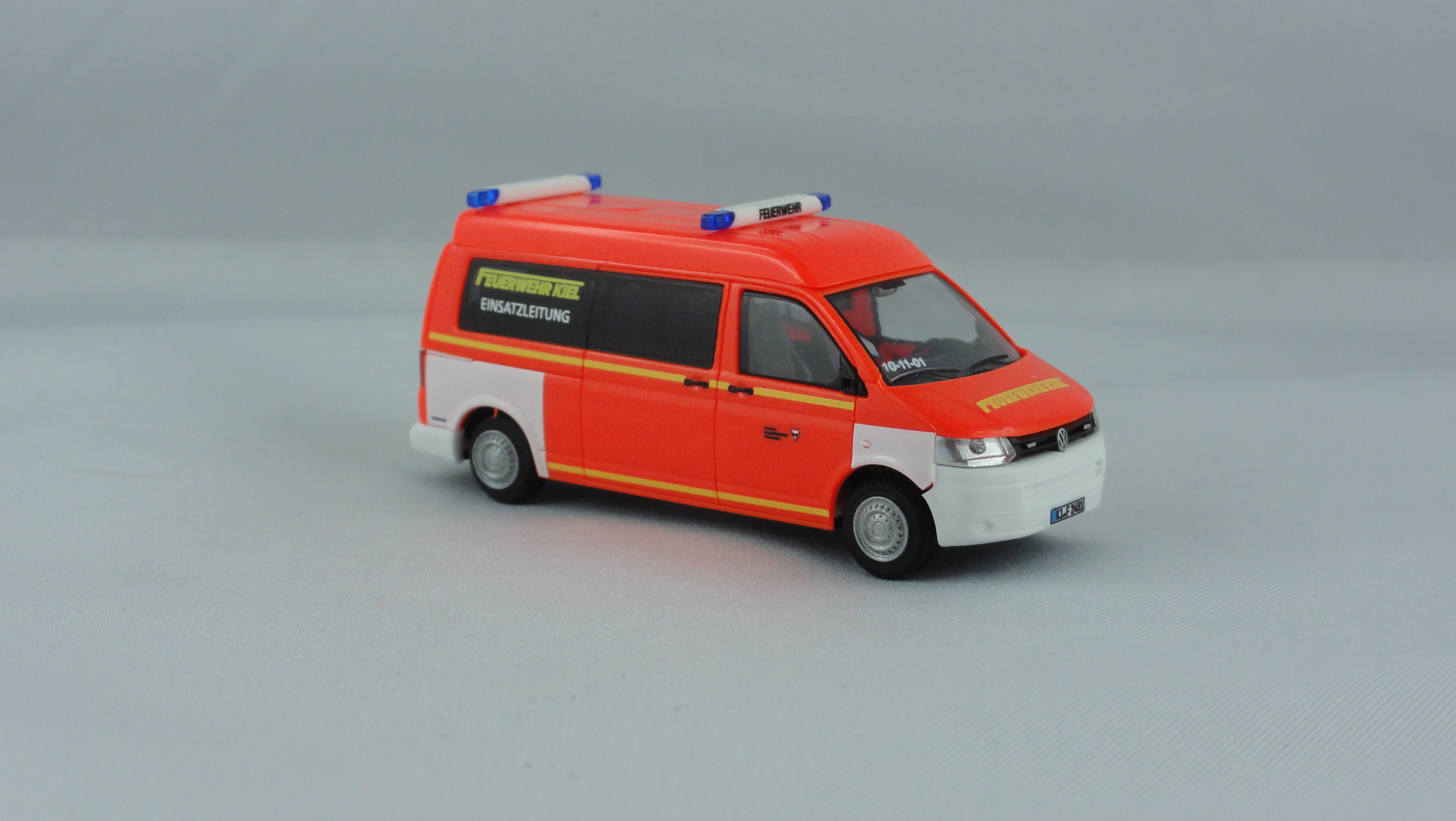 Rietze VW T5`10 LR MD, ELW 10-11-01 Feuerwehr Kiel (BF), Ki-F 2451,(Sondermodell)