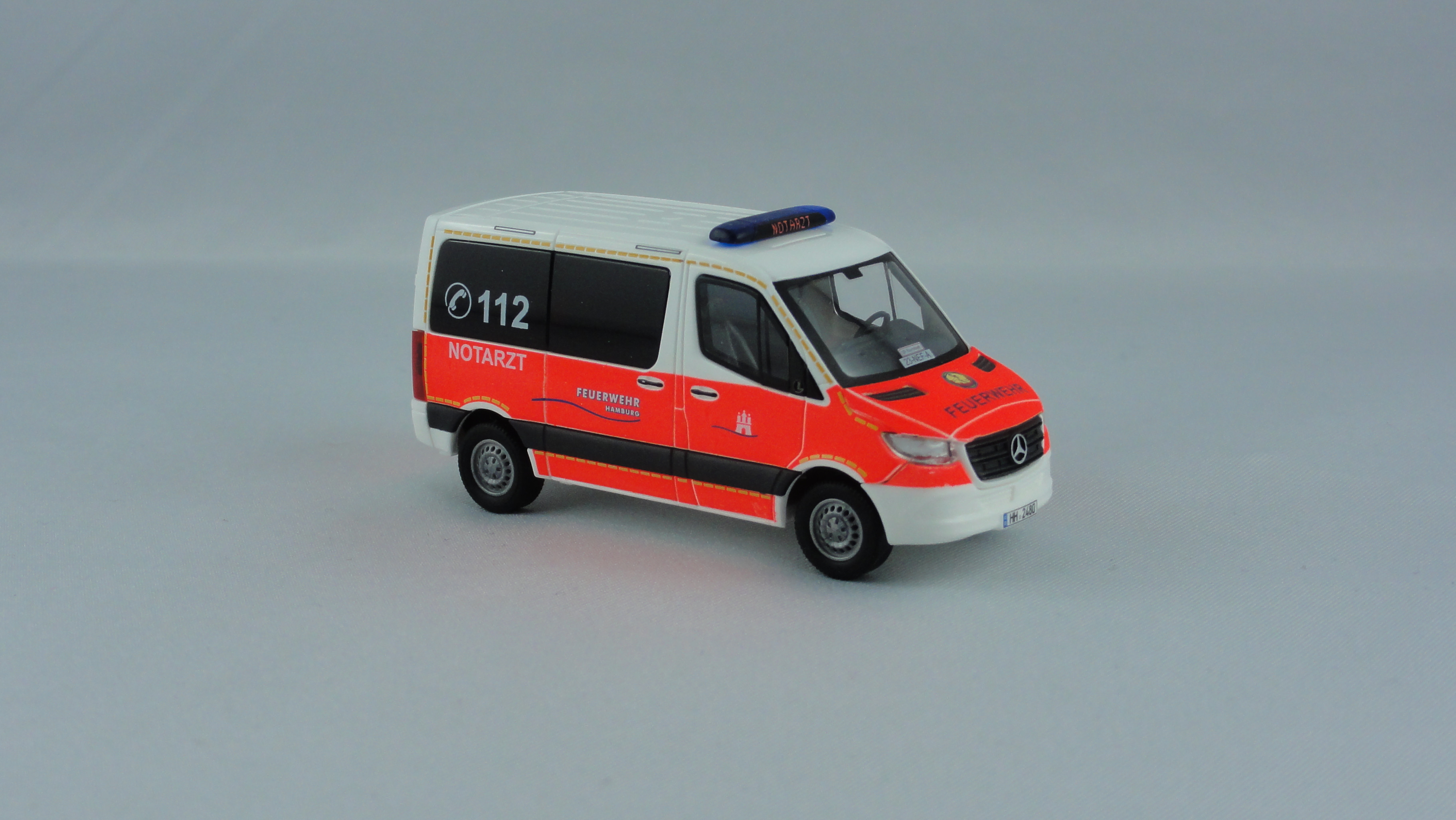 Busch MB Sprinter 18 KR NEF Feuerwehr Hamburg Barmbek (BF)