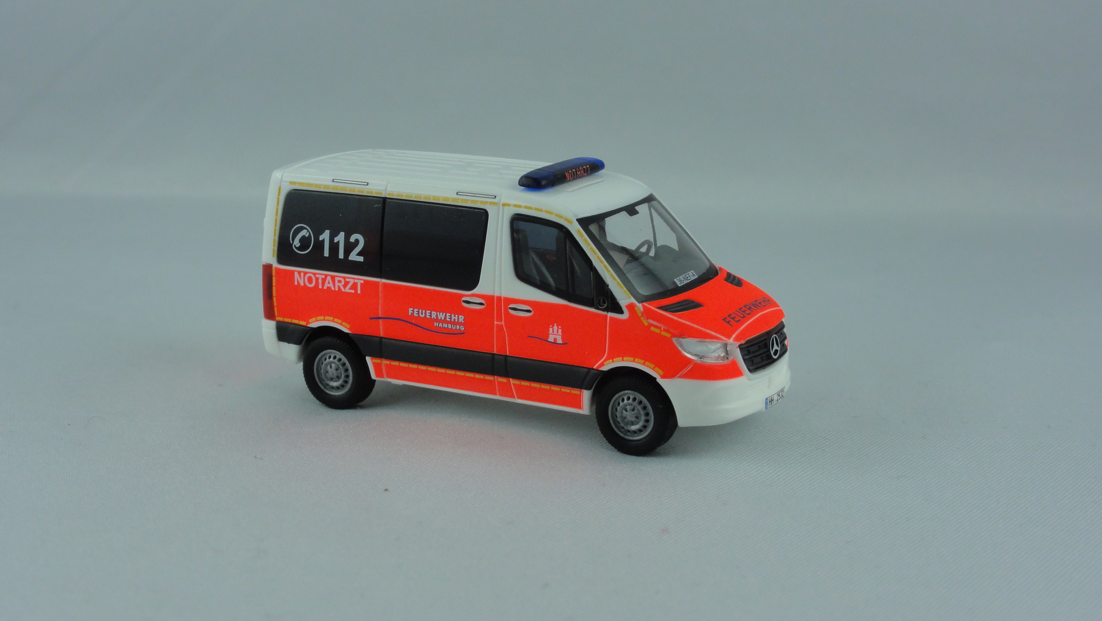 Busch MB Sprinter 18 KR NEF Feuerwehr Hamburg Süderelbe (BF)