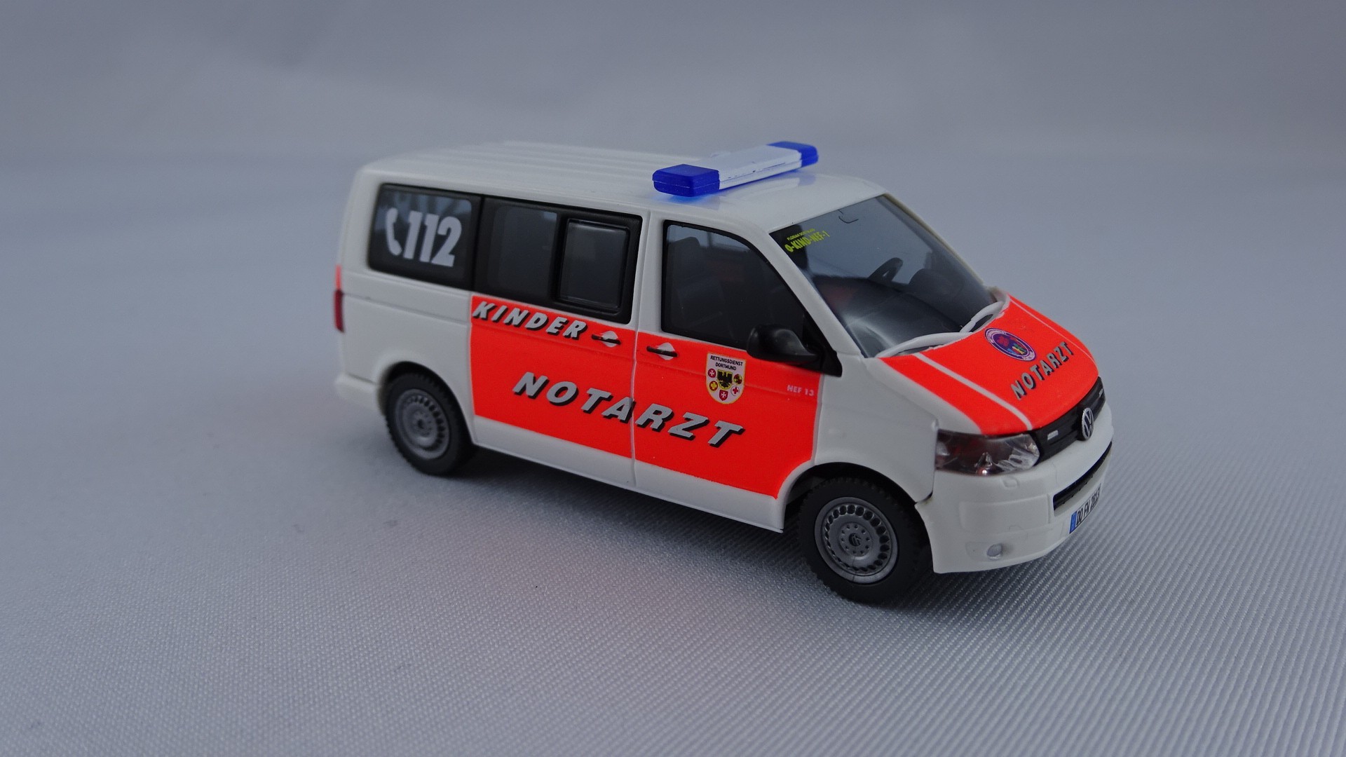 Wiking VW T5 GP Kinder NEF 13 (0-Kind-NEF-1) BF Dortmund