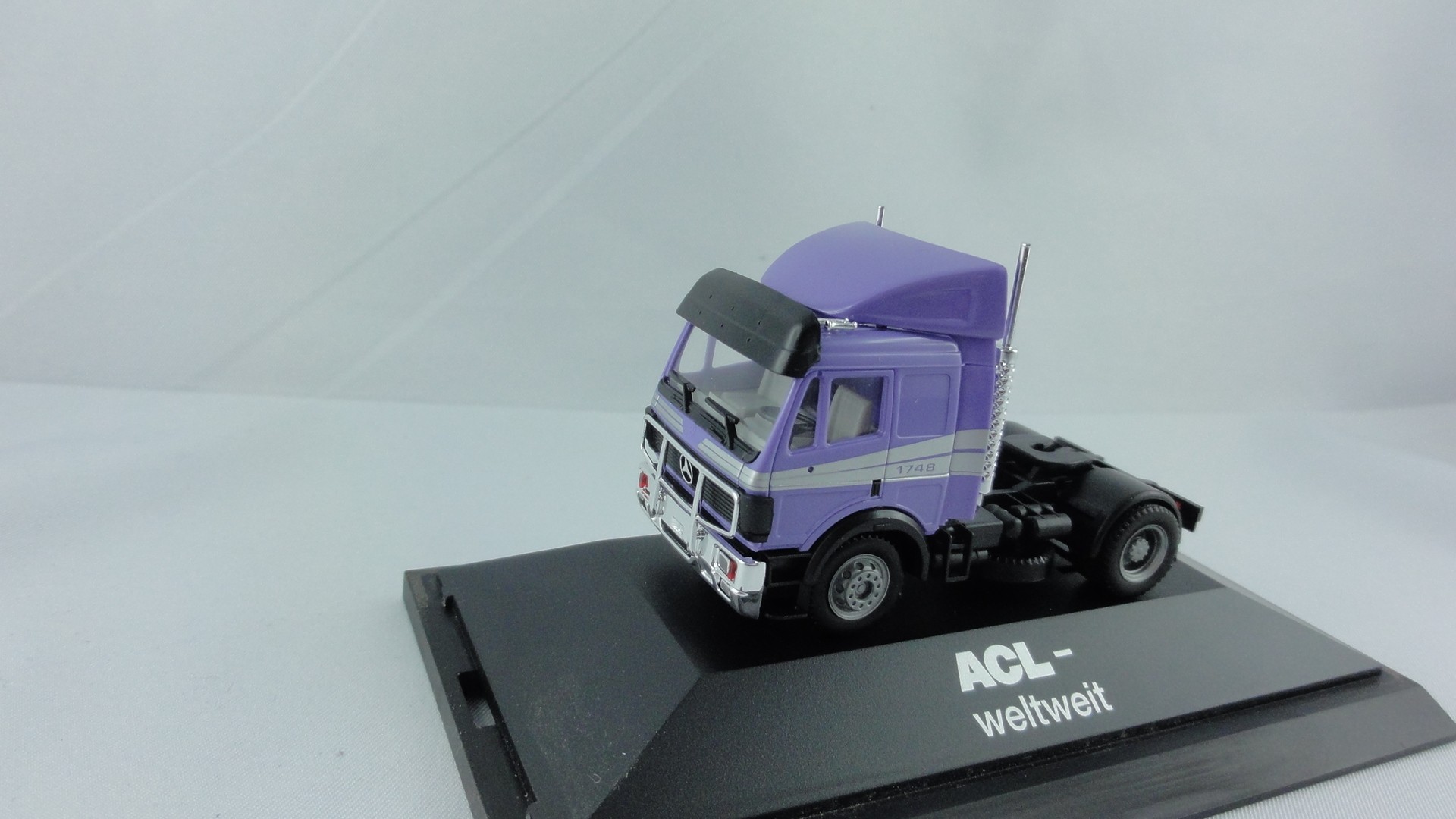 Herpa MB SK lila ZM "ACL-weltweit" 