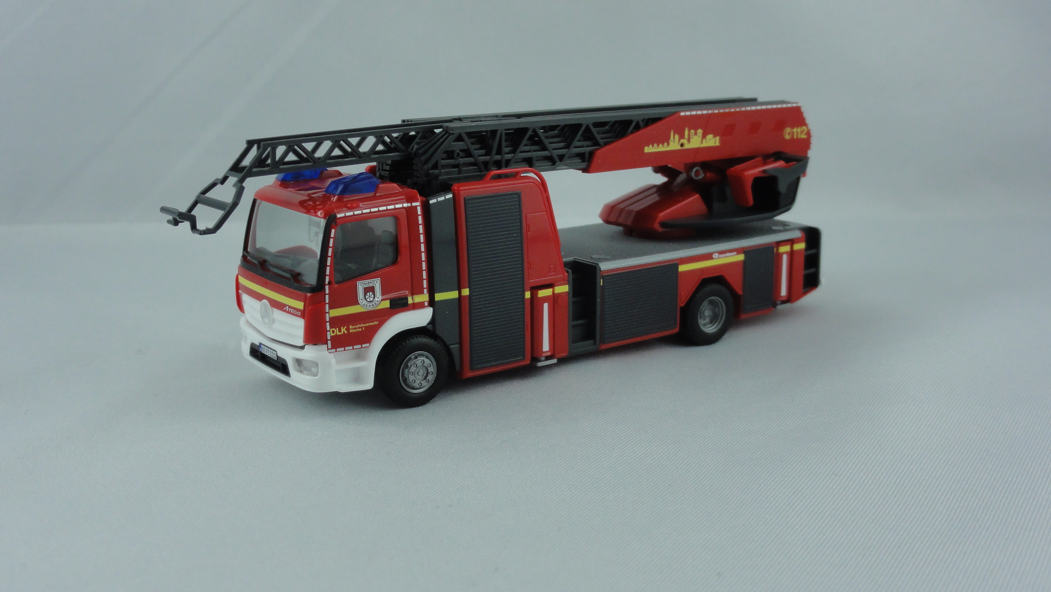 Herpa MB Atego 13 DLK L32 A Feuerwehr Osnabrück (BF Wache 1), OS-FC 1112,(Sondermodell)