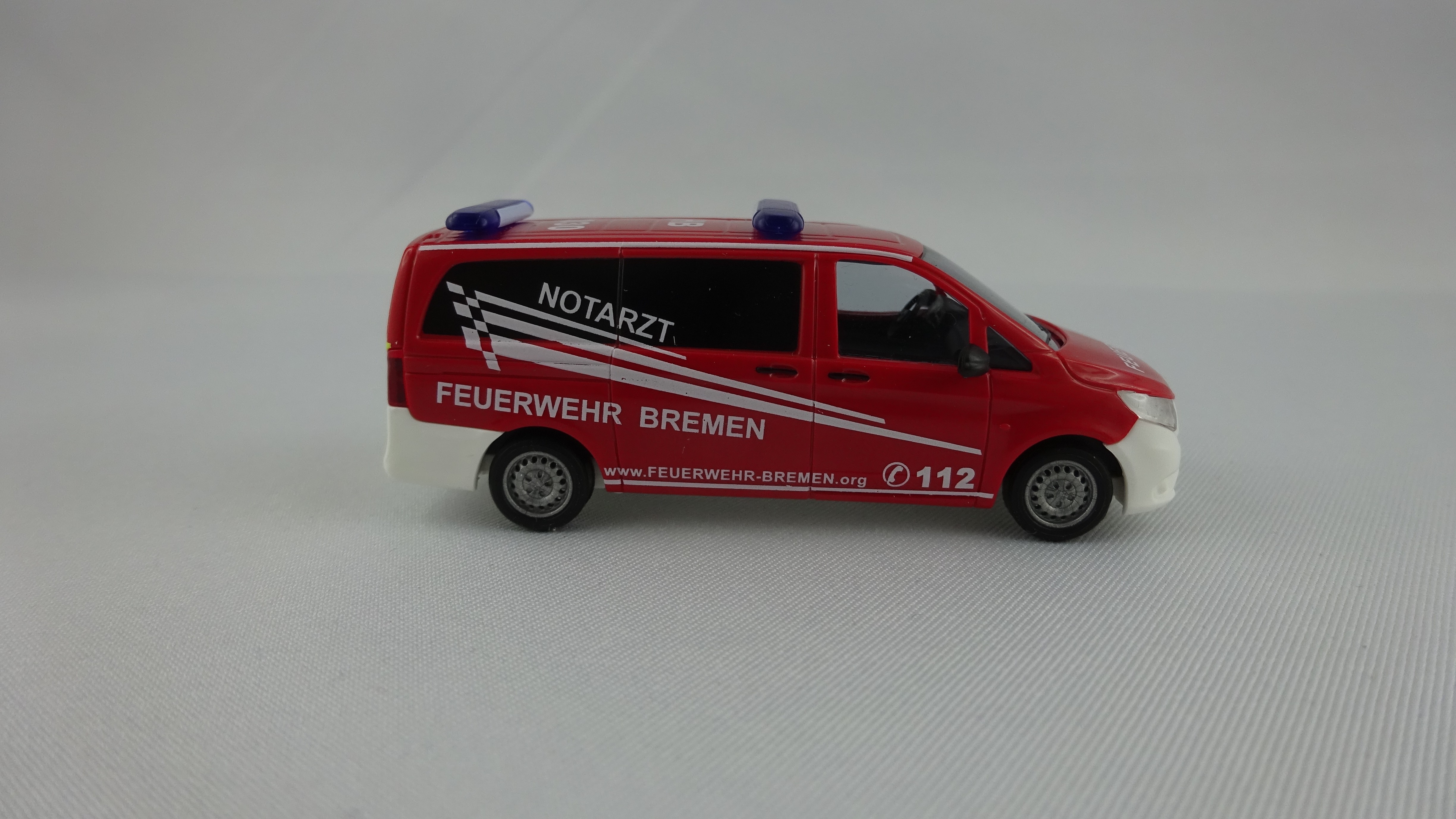 Sondermodell Auflage 500 Stück Busch MB Vito`14 ELW Feuerwehr Bremen BF