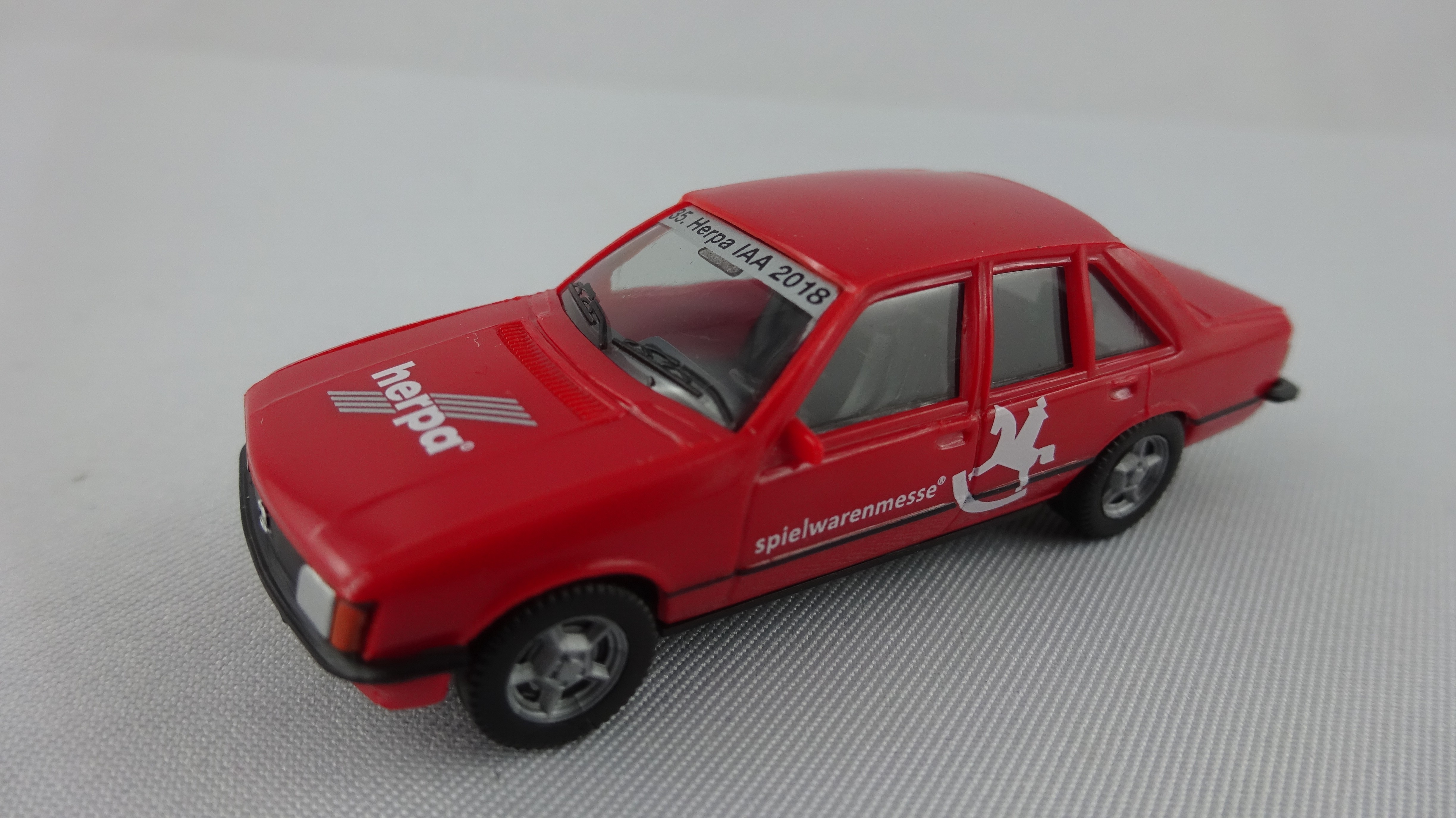 Herpa Opel Rekord E "Spielwarenmesser 2018"