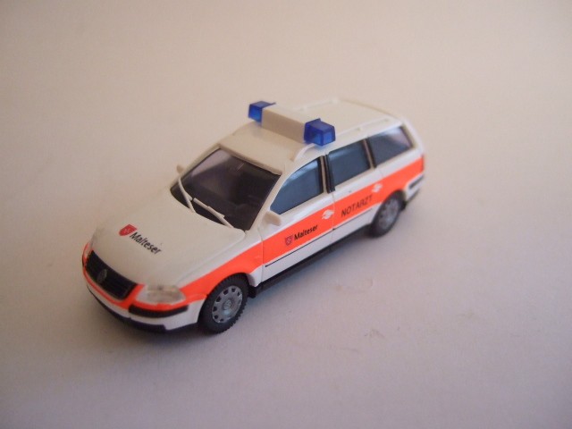 AWM VW Passat NEF Malteser