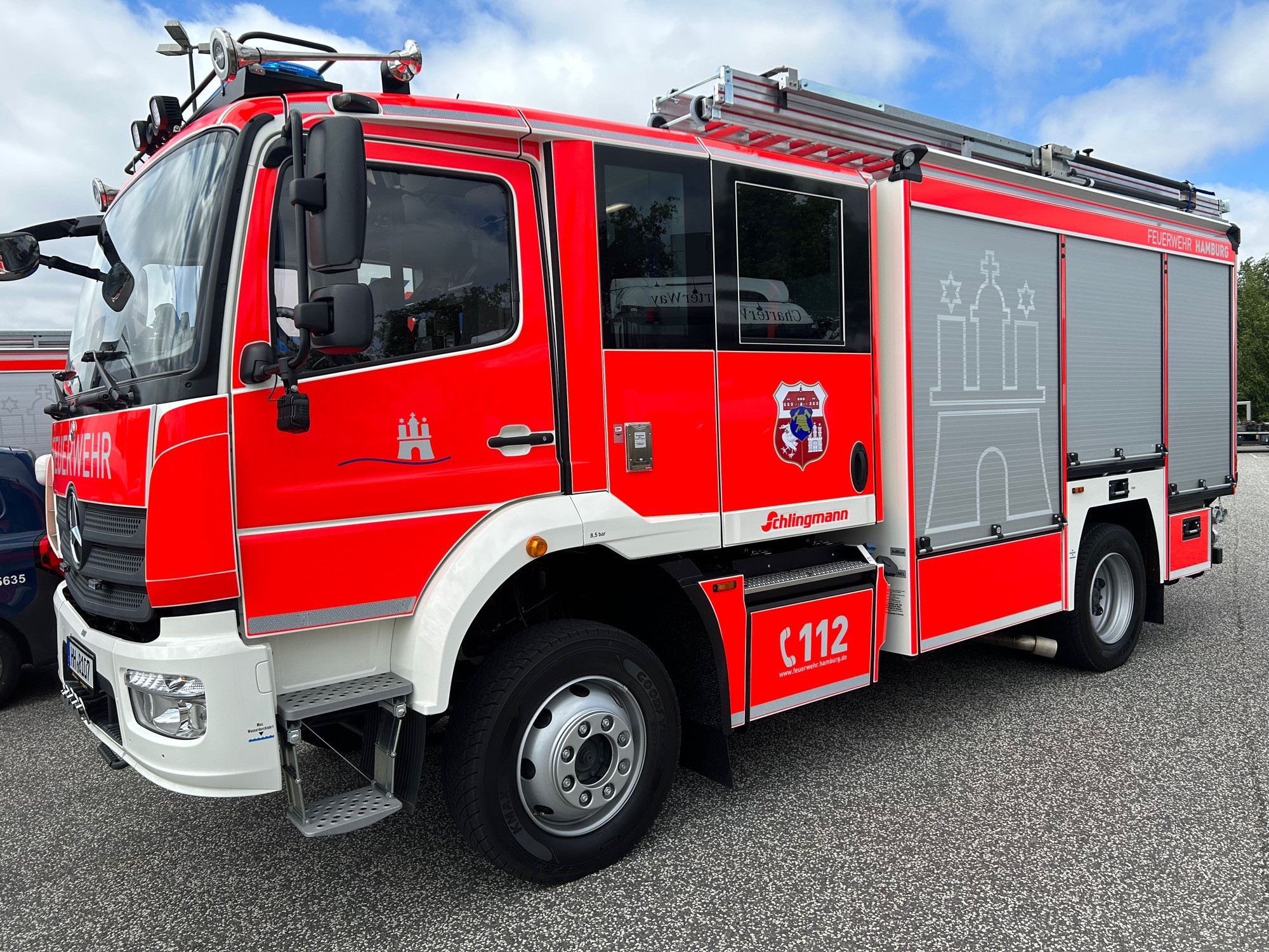 Rietze MB Atego Varus HLF Feuerwehr Hamburg FF Sasel (Formänderung / Vorbestellung)