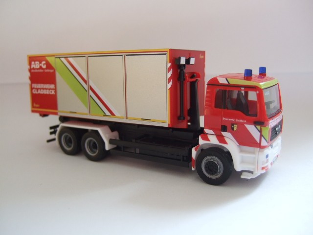 Herpa MAN TGA WLF FW Gladbeck mit AB Gefahrgut