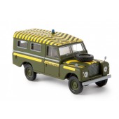 Brekina/Starmada Land Rover 109 Station, RAF Mountain Rescue (GB) 