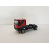 Herpa IVECO Trakker 2-achs Zugmaschine rot 