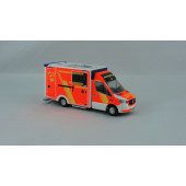 Rietze MB Sprinter 18 WAS- Koffer RTW BF Hannover ( RTW 89 von der FRW 1 ).