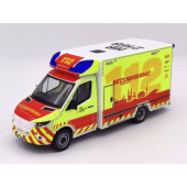 Herpa MB Sprinter 18 " RTW Feuerwehr / RD Bremen HB-2168 " Sondermodell