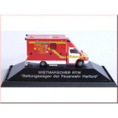 Rietze Einsatz-Serie MB Sprinter 99 RTW FW Herford